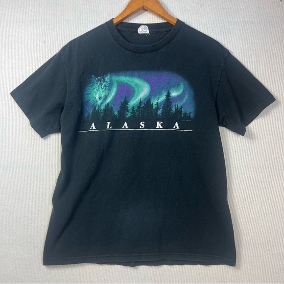 Vintage Alaska Wolf Northern Lights Graphic Tee Delta Pro Weight Unisex Size L - Picture 1 of 8